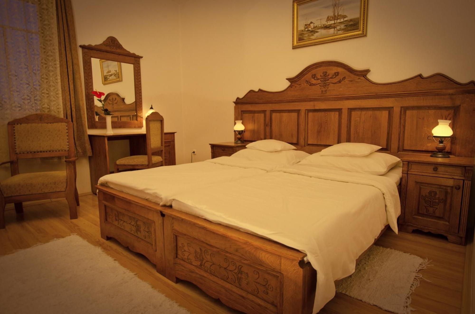 Kemences Csarda Es Panzio Hotell Hajdúszoboszló Exteriör bild
